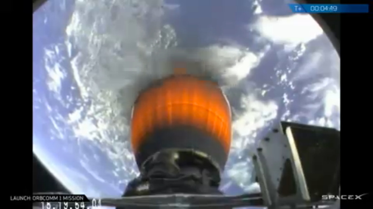 SpaceX Reusable Rocket Test Returns Booster to Earth, then 'Kaboom'